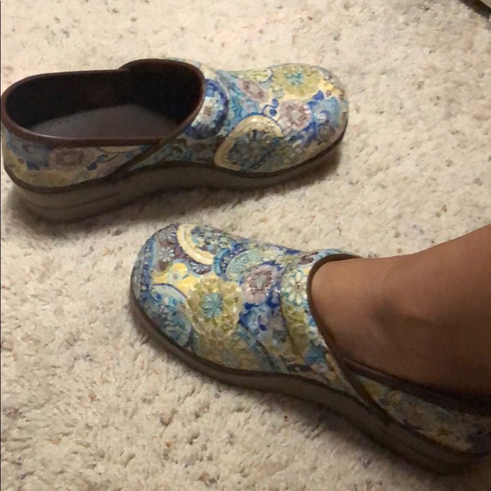 Sanita clogs